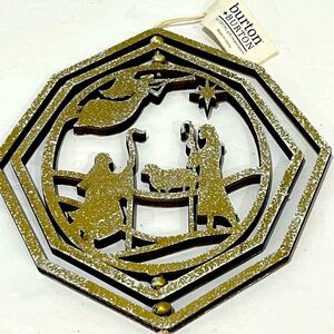 Wood Nativity Manger Scene Christmas Tree or Home Decor Ornament